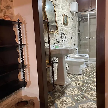 Casa Tipica Sarda * Gonnosno